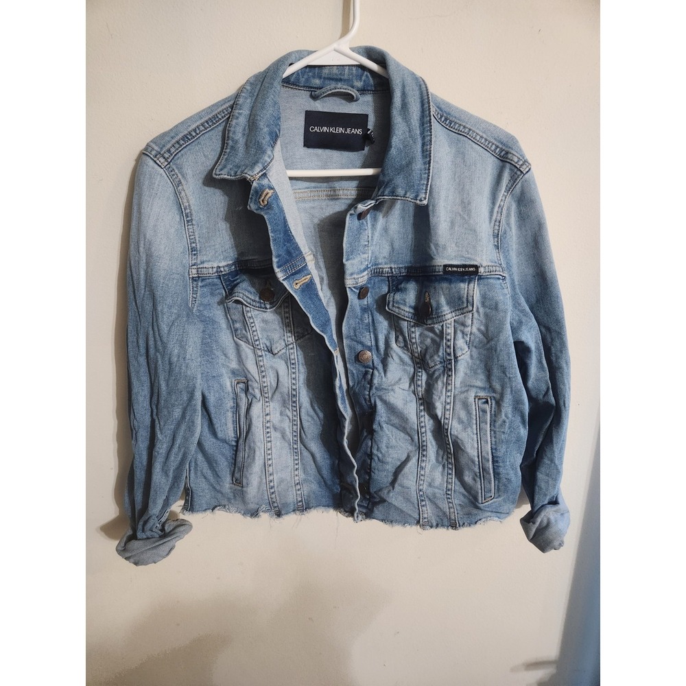 Calvin Klein Jeans Womens Size L Light Wash Cropped Distressed Denim Jacket